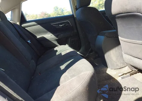 2014 Nissan Altima 2.5/S/Sv/Sl z USA, uszkodzony, nr VIN 1N4AL3AP3EC272837